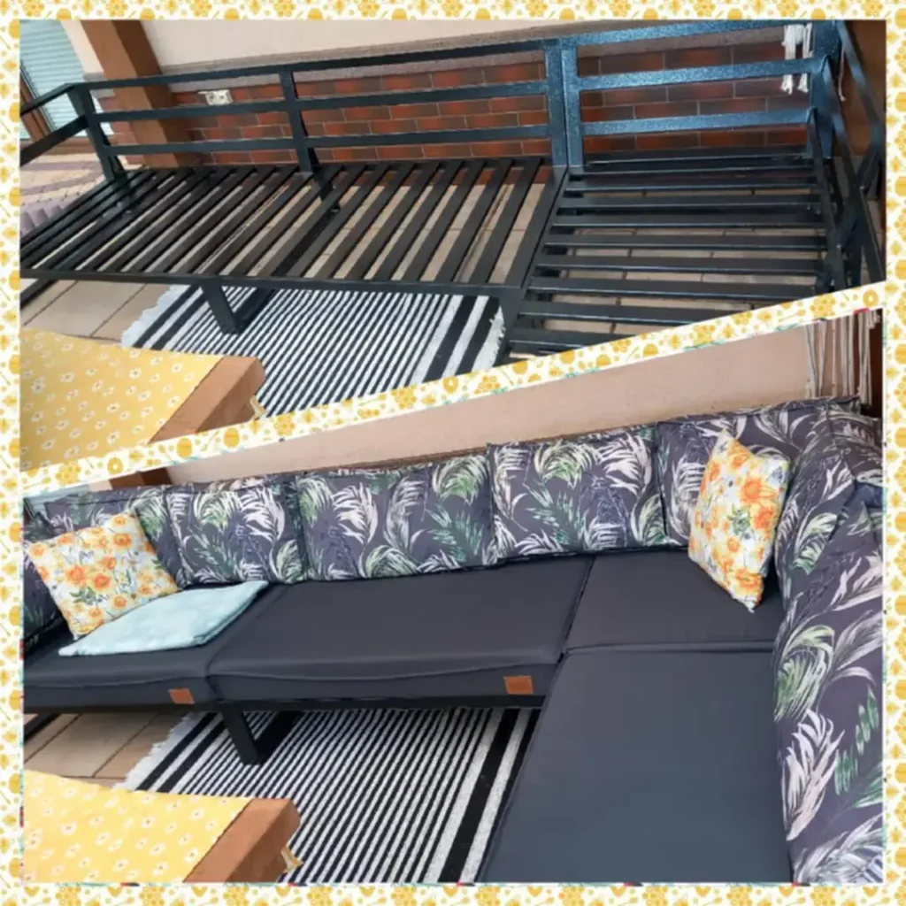 Porównanie narożnika ogrodowego przed i po metamorfozie: u góry metalowy stelaż bez poduszek, na dole gotowy kącik wypoczynkowy z ciemnymi siedziskami i poduszkami w tropikalny wzór liści oraz ozdobną żółtą poduszką